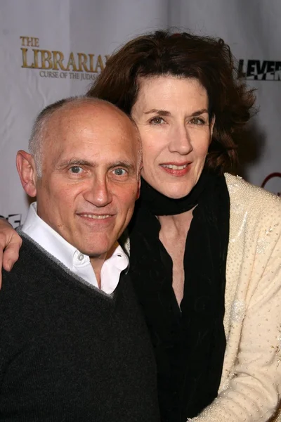 Armin Shimerman, Kitty Swink — Photo