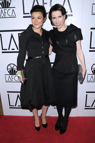 Alexis Zegerman y Sally Hawkins en la 34ª edición de Los Angeles Film Critics Awards. Hotel Intercontinental, Century City, CA. 01-12-09 —  Fotos de Stock