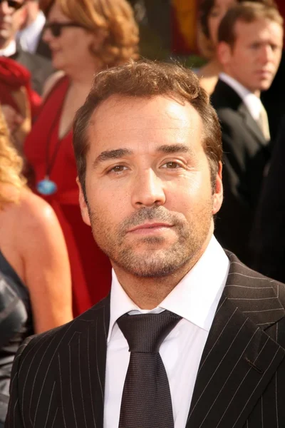 Jeremy Piven en la 60ª edición de los Premios Primetime Emmy Red Carpet. Nokia Theater, Los Ángeles, CA. 09-21-08 — Foto de Stock