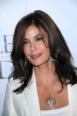 Teri Hatcher