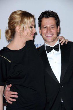 Alice evans ve Ioan gruffudd ms gala rock Bayan silmek için silmek için 16 yıllık yarış hyatt regency century plaza, century city, ca. 05-08-09
