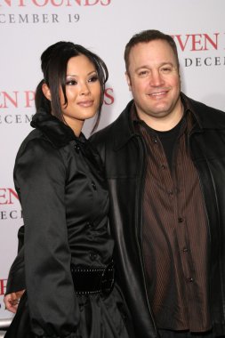 steffiana de la cruz ve kevin james
