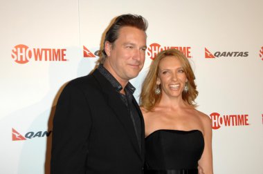 John Corbett ve Toni Collette