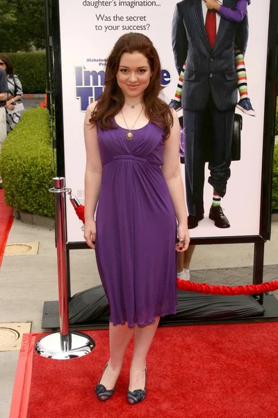 Jennifer Stone no Los Angeles Premiere de "Imagine That". Paramount Pictures, Hollywood, CA. 06-06-09 — Fotografia de Stock