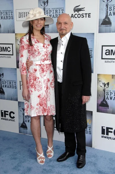 Daniela Lavender and Ben Kingsley — Stock Photo, Image