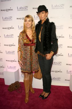 Julia verdin ve lady victoria hervey
