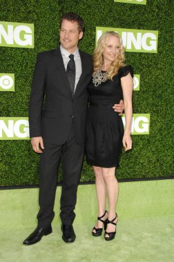 James Tupper and Anne Heche at the Los Angeles Premiere of the Series 'Hung'. Paramount Theater, Hollywood, CA. 06-24-09