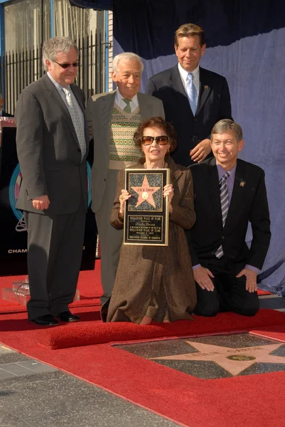 Leslie Caron unveils her star at the star ceremoney for Leslie Caron into the Hollywood Walk of Fame, Hollywood, CA. 12-08-09 — ストック写真