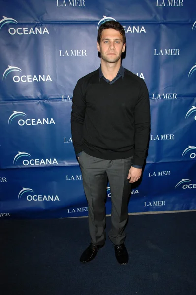 Justin Bartha en la Gala de Premios de Socios Anuales Oceana 2009, Residencia Privada, Los Ángeles, CA. 11-20-09 — Foto de Stock