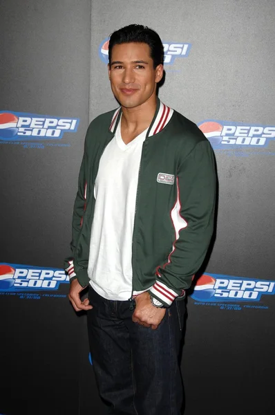 Mario Lopez at Pepsi 500 Running Wide Open. Avalon, Hollywood, CA. 08-27-08 — Stock Photo, Image