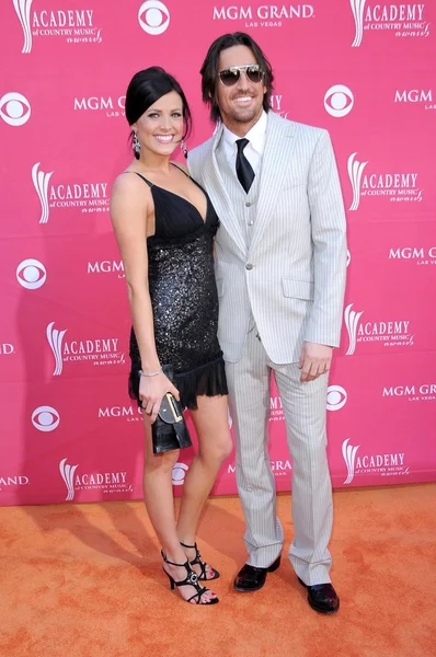 Jake Owen au 44e Annual Academy of Country Music Awards. MGM Grand Garden Arena, Las Vegas, NV. 04-05-09 — Photo