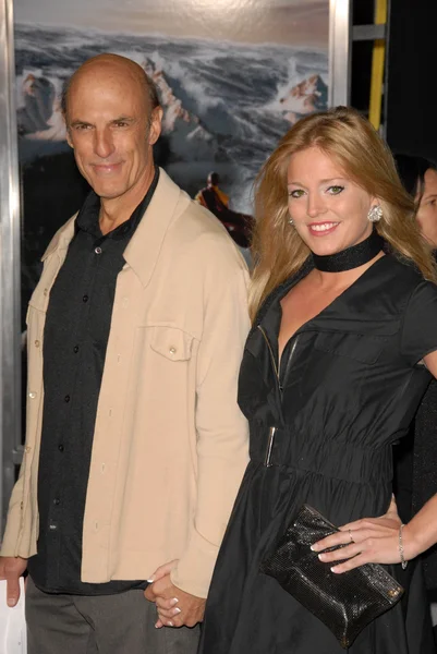 Bei der Premiere von "2012" waren die Regent Cinemas l.a. live, los angeles, ca. 11-3-09 — Stockfoto