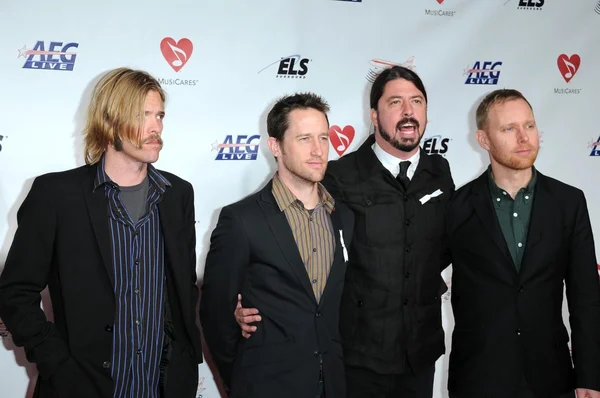 Foo Fighters at the 2009 Musicares Person of the Year Gala. Los Angeles Convention Center, Los Angeles, CA. 02-06-09 — Stockfoto