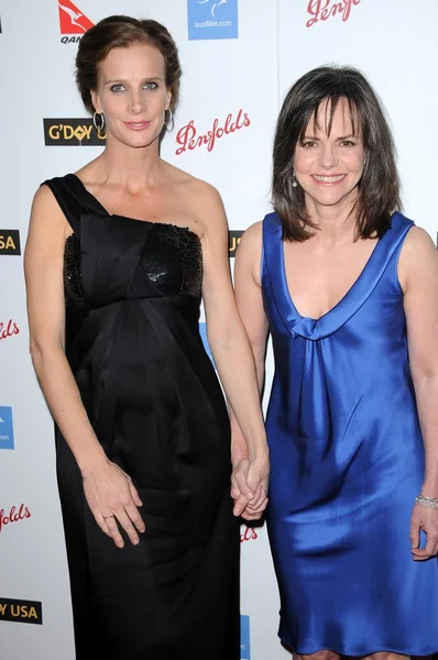 Rachel Griffiths and Sally Field — Stock Photo, Image