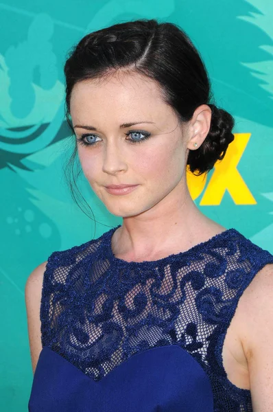 Alexis Bledel at the Teen Choice Awards 2009. Gibson Amphitheatre, Universal City, CA. 08-09-09 — Stock Photo, Image