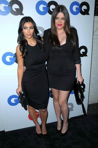 Kim kardashian ve khloe kardashian — Stok fotoğraf