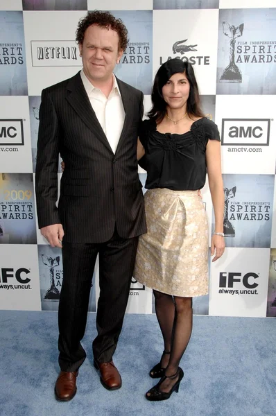 John C. Reilly and Alison Dickey — Stock Photo, Image