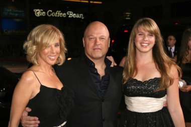 Michelle Moran with Michael Chiklis and their daughter Autumn