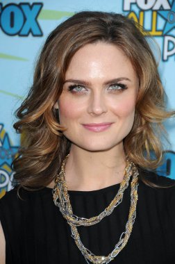 Emily Deschanel