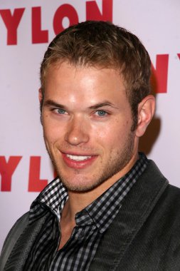 Kellan lutz