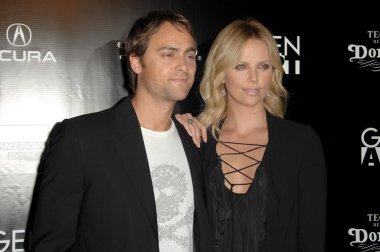 Stuart townsend ve charlize theron