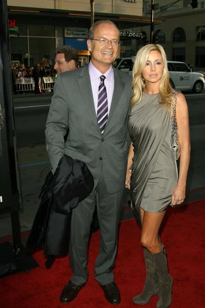 Kelsey grammer en camille grammer op de screening van de industrie van x-men origins wolverine. Grauman's chinese theater, hollywood, ca. 04-28-09 — Stockfoto