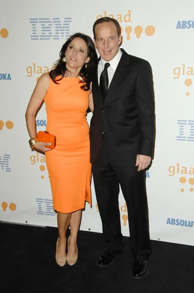 Julia Louis-Dreyfus at the 20th Annual GLAAD Media Awards. Nokia Theatre, Los Angeles, CA. 04-18-09 — Stock Photo, Image