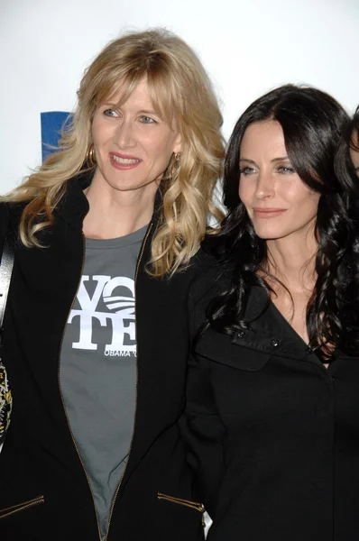 Laura dern i courteney cox — Zdjęcie stockowe