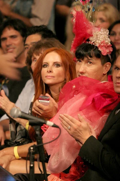 Фиби Прайс и Бобби Тренди на следующем модном шоу "Кто следующий?". Социальный Голливуд, Калифорния. 08-13-08 — стоковое фото