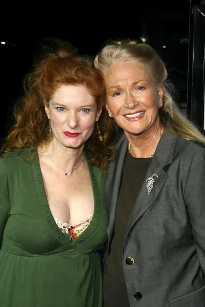 Lisa Pelikan and Diane Ladd — Zdjęcie stockowe