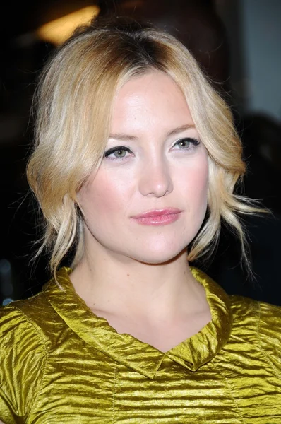 Kate Hudson at the Burberry Beverly Hills Store Re-Opening. Burberry Beverly Hills Store, Beverly Hills, CA. 10-20-08 — Stock Photo, Image
