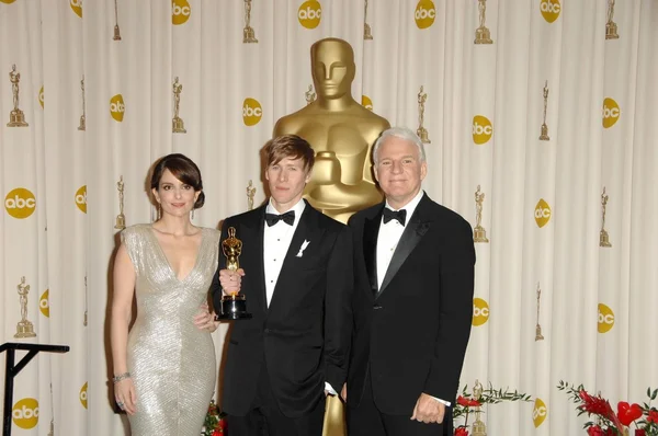 Tina fey met simon beaufoy en steve martin — Stockfoto