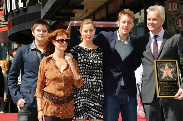 Susan sarandon med tim robbins och familj — Stockfoto