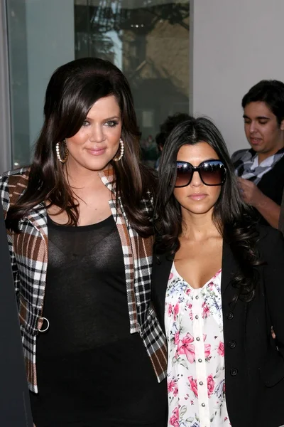 Khloe kardashian και koutney kardashian — Φωτογραφία Αρχείου