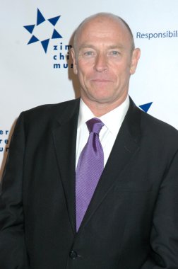 Corbin Bernsen