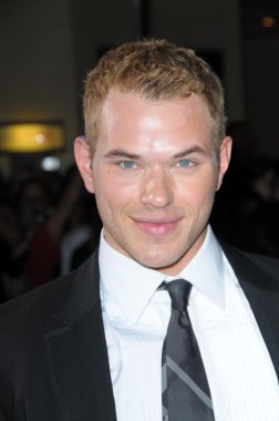 los angeles, Kellan lutz twilight prömiyeri. Mann Köyü, westwood, ca. 11-17-08