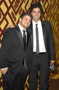 Jerry ferrara ve adrian grenier