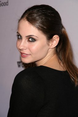 Willa holland