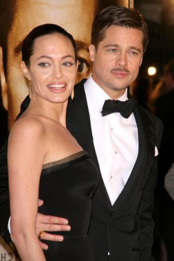 Angelina jolie ve brad pitt