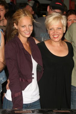 Bijou Phillips, Lorna Doom