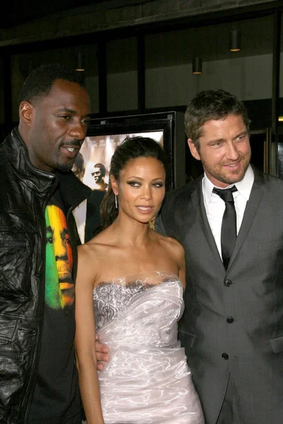 Idris Elba con Thandie Newton e Gerard Butler — Foto Stock