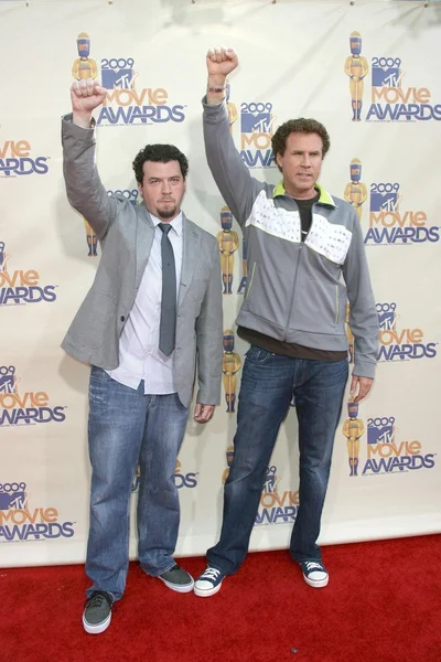 Дэнни Макбрайд и Уилл Феррелл на церемонии награждения MTV Movie Awards в 2009 году. Амфитеатр Гибсона, Юниверсал Сити, Калифорния. 05-31-09 — стоковое фото