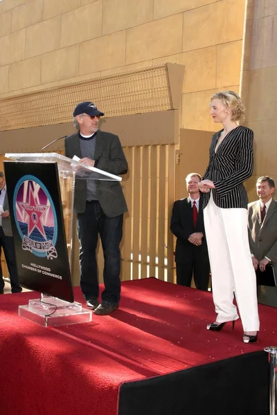 Стивен Спилберг и Кейт Бланшетт — стоковое фото