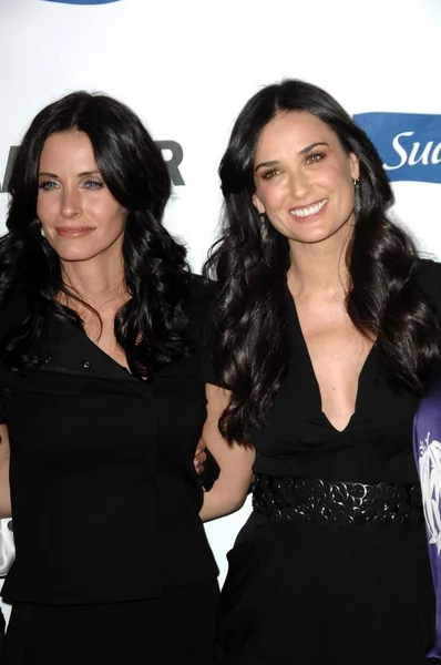 Courteney Cox and Demi Moore — Stock Photo, Image