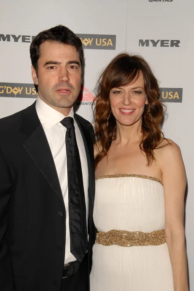 Ron Livingston and Rosemarie DeWitt — Stock Photo, Image