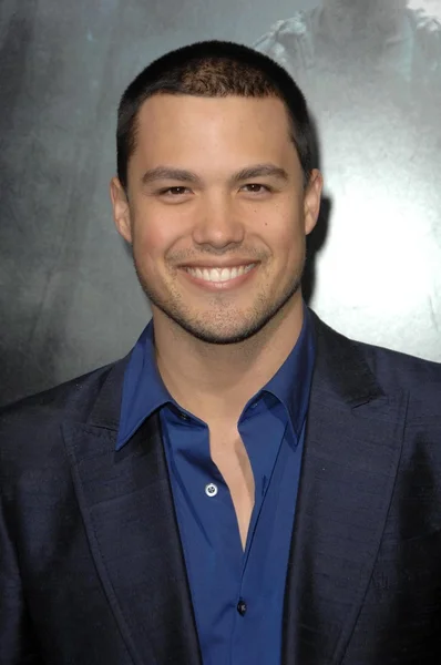 Michael Copon at the Los Angeles Premiere of 'Friday the 13th'. Grauman's Chinese Theatre, Hollywood, CA. 02-09-09 — 图库照片