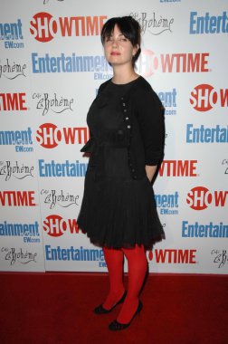 Mia Kirshner