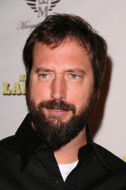 Tom yeşil