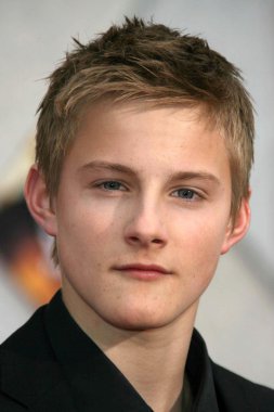 Alexander ludwig adlı los angeles premiere dağ cadı ırkı. el capitan tiyatro, hollywood, ca. 03-11-09