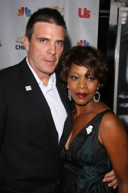 Roderick spencer ve alfre woodard